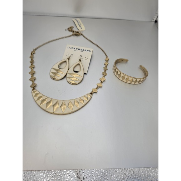 New LUCKY BRAND Reversible Gold & White Enamel Necklace Earrings & Bracelet Set